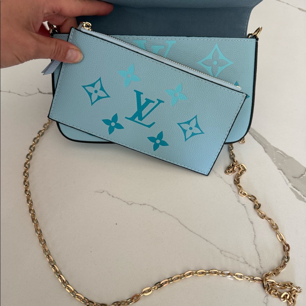 Louis Vuitton Pochette Felicie Pool Blue Monogram